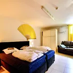 Chalet Elegant Villa With Sauna