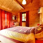 Elegant Villa With Sauna Chalet *