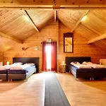 Chalet Elegant Villa With Sauna Durbuy