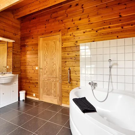 Chalet Elegant With Sauna