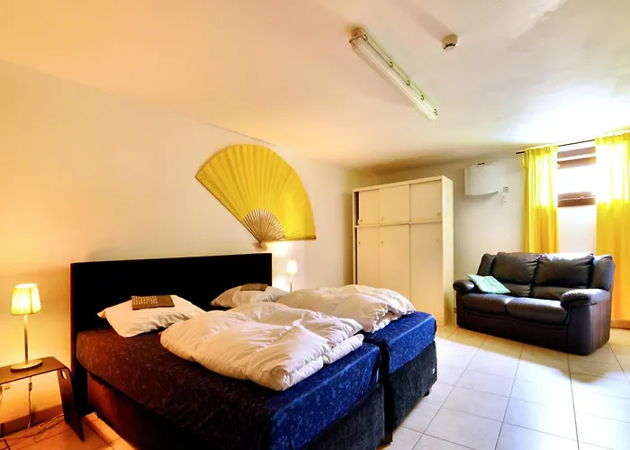 Chalet Elegant With Sauna