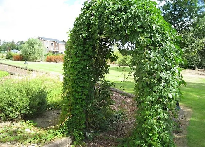 Chalet Elegant With Sauna Durbuy