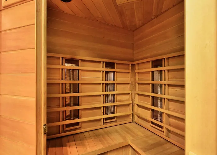 Chalet Elegant With Sauna Durbuy